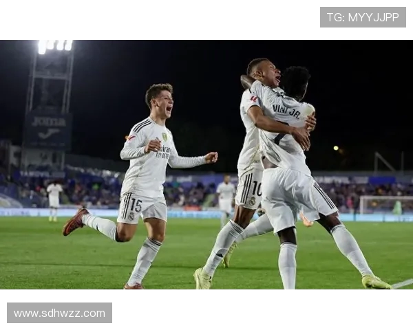 巴萨与尤文在2019年对决回顾：经典之战的战术分析与精彩瞬间